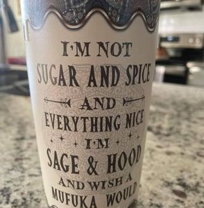 Meet your Posher, Cassandra